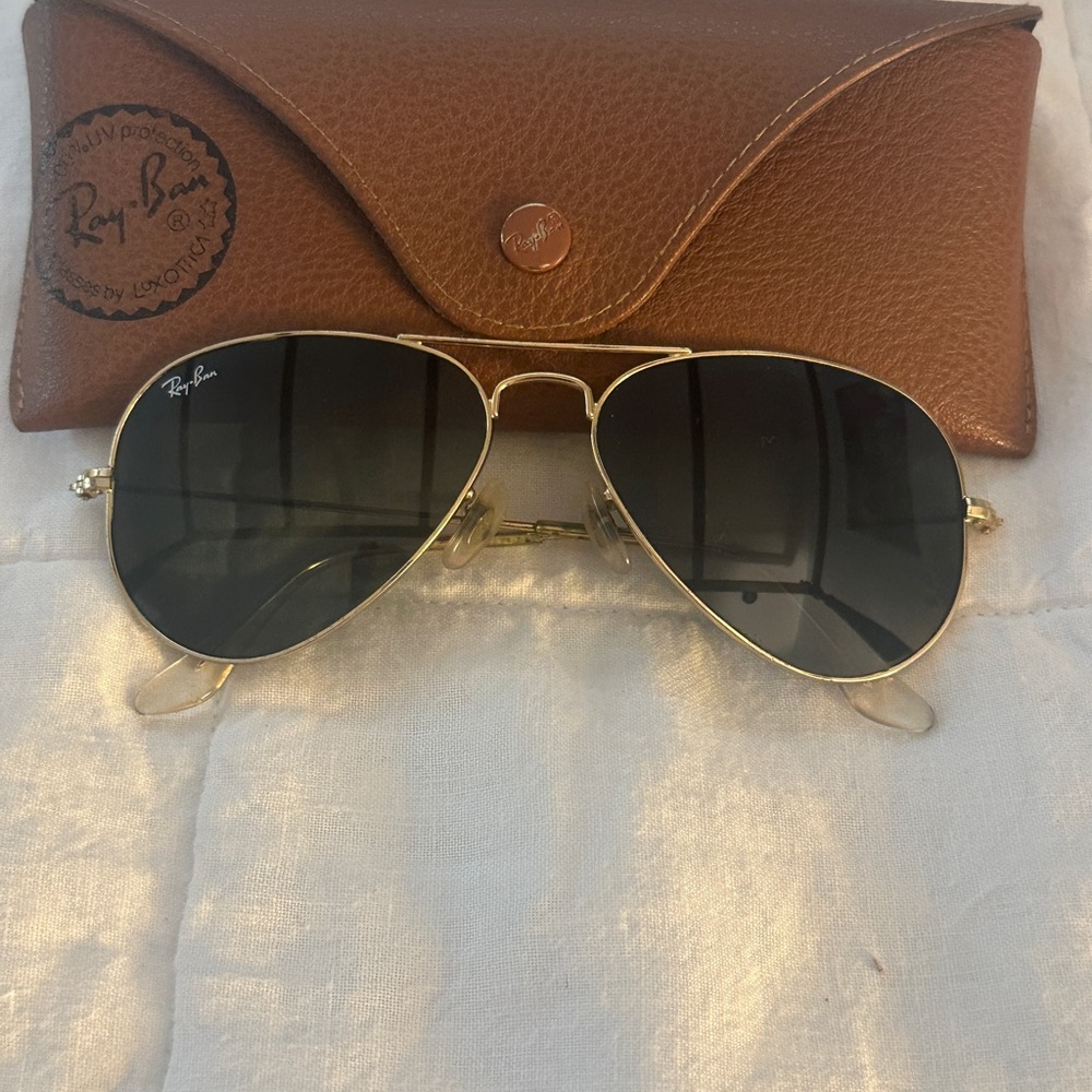 Women’s Ray Bans Aviator polarized